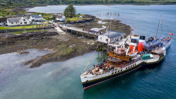 Onboard as the PS Waverley makes her first visit to Salen