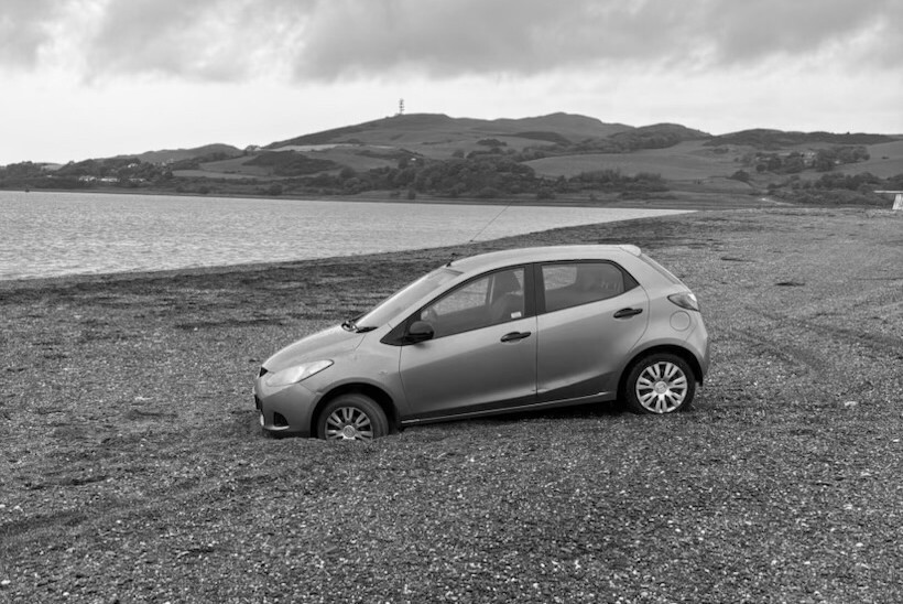 Warning to drivers after car gets stuck on the Doirlinn