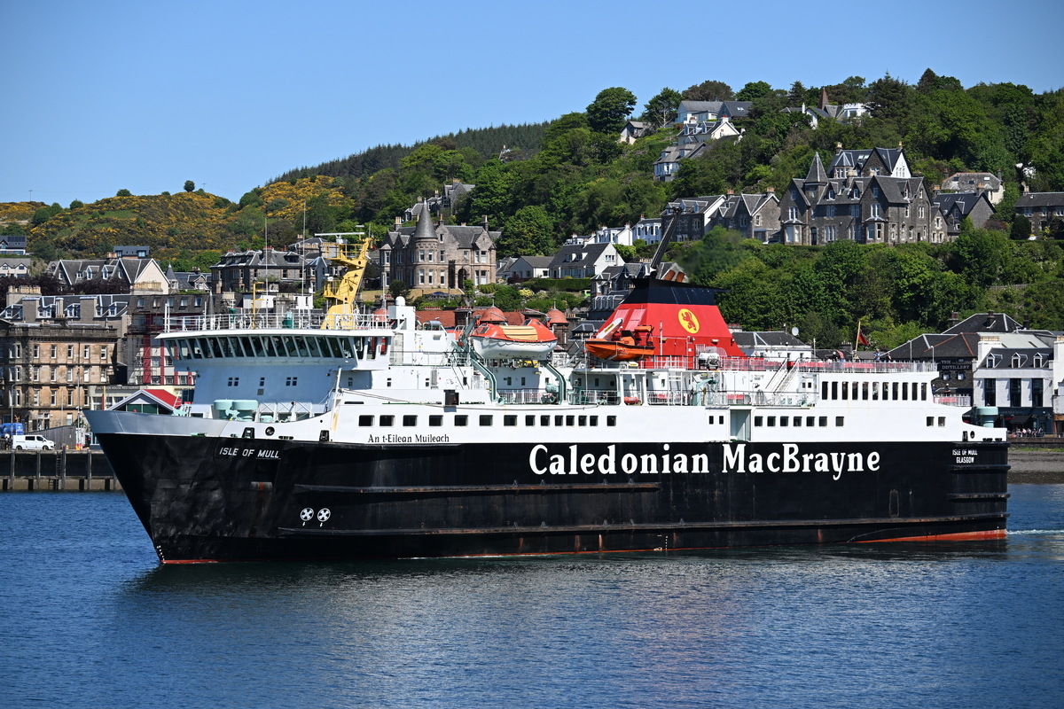 Isle Of Mull Boat (C) Stephen Day