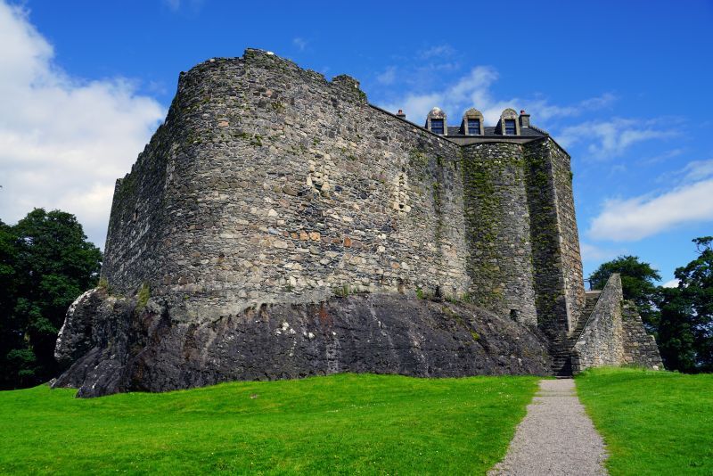 8. Dunstaffnage Castle 8. Dunstaffnage Castle