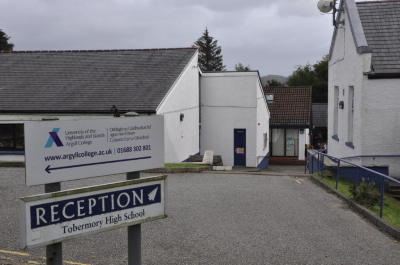 NO T25 Tobermory High School 01 thumbnail 2