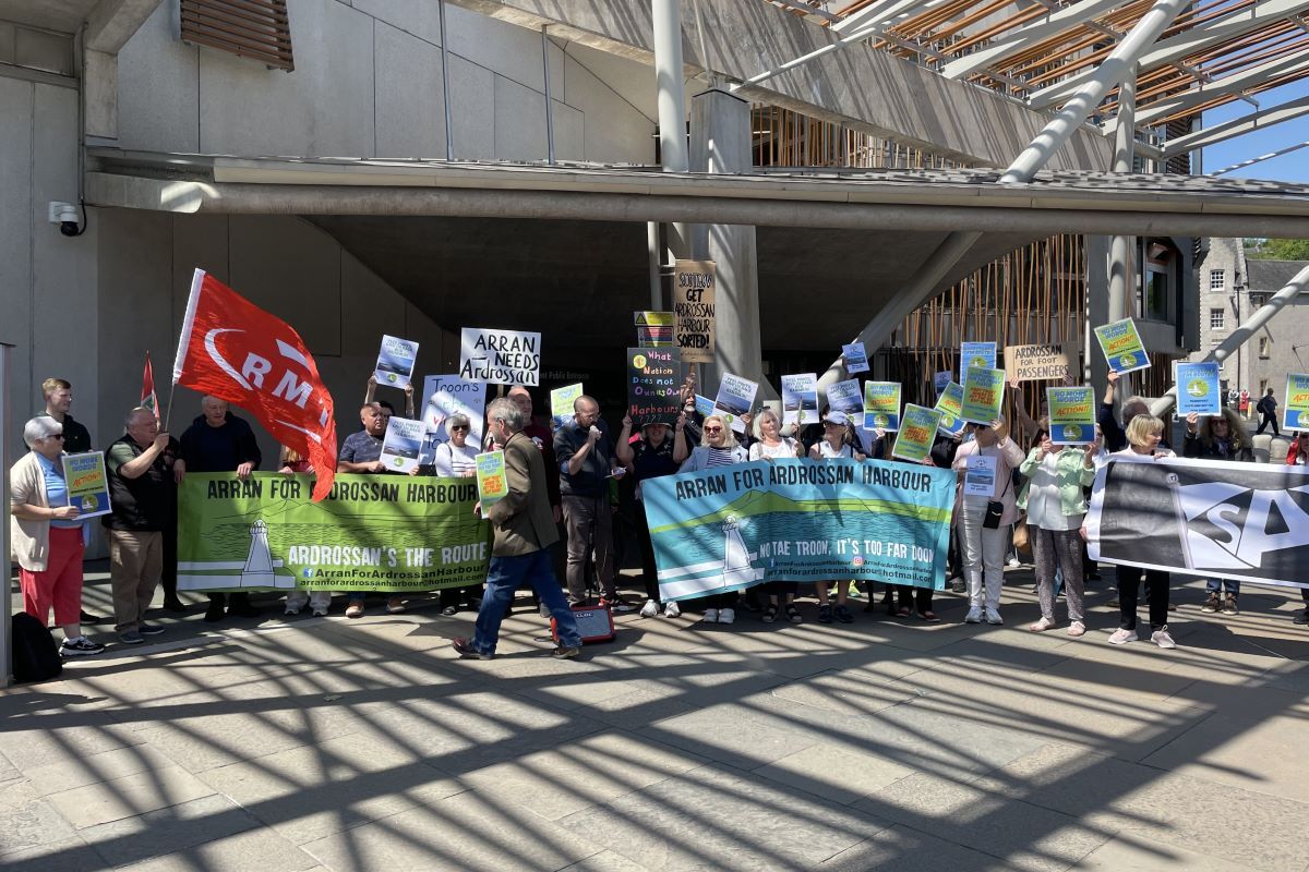 NO B26 Holyrood protest 01 Arran for Ardrossan Harbour Save Ardrossan Harbour web