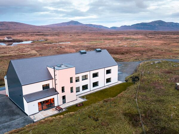 UHI North, West and Hebrides creates new scholarship to encourage study on Uist