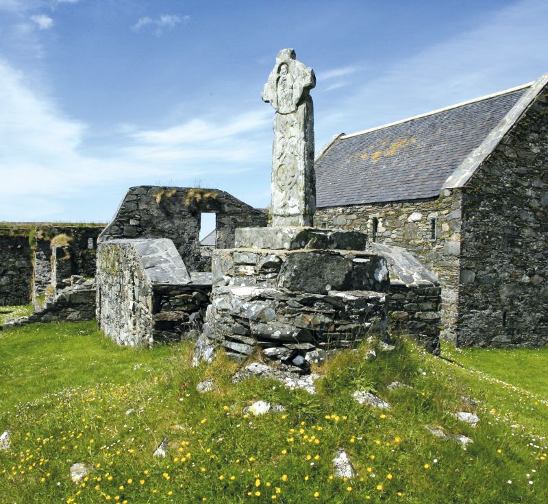 1. Oronsay Priory & Cross