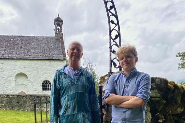 "Thrilled" Loch Awe group given funds to buy two kirks