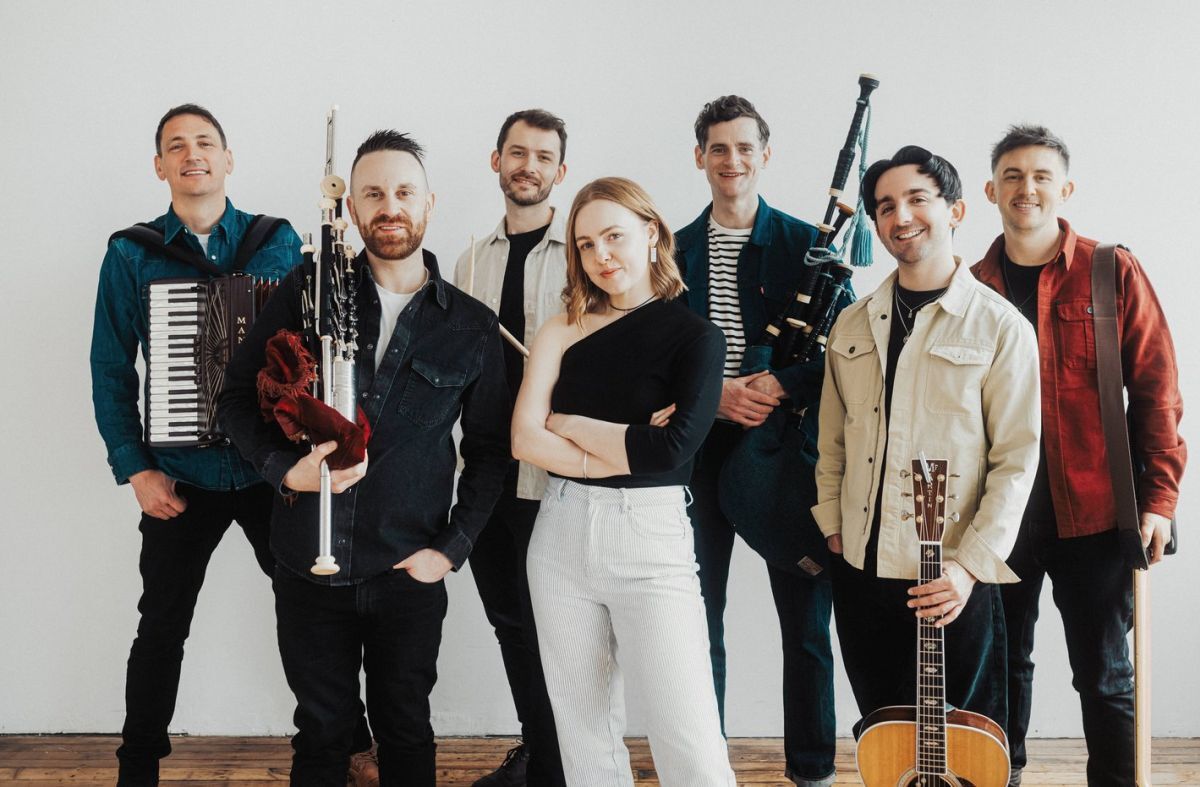 Written and recorded between tours, festivals and late-night sessions from Glasgow to Denmark, M&agrave;nran's new album To The Wind draws from a kaleidoscope of musical influences