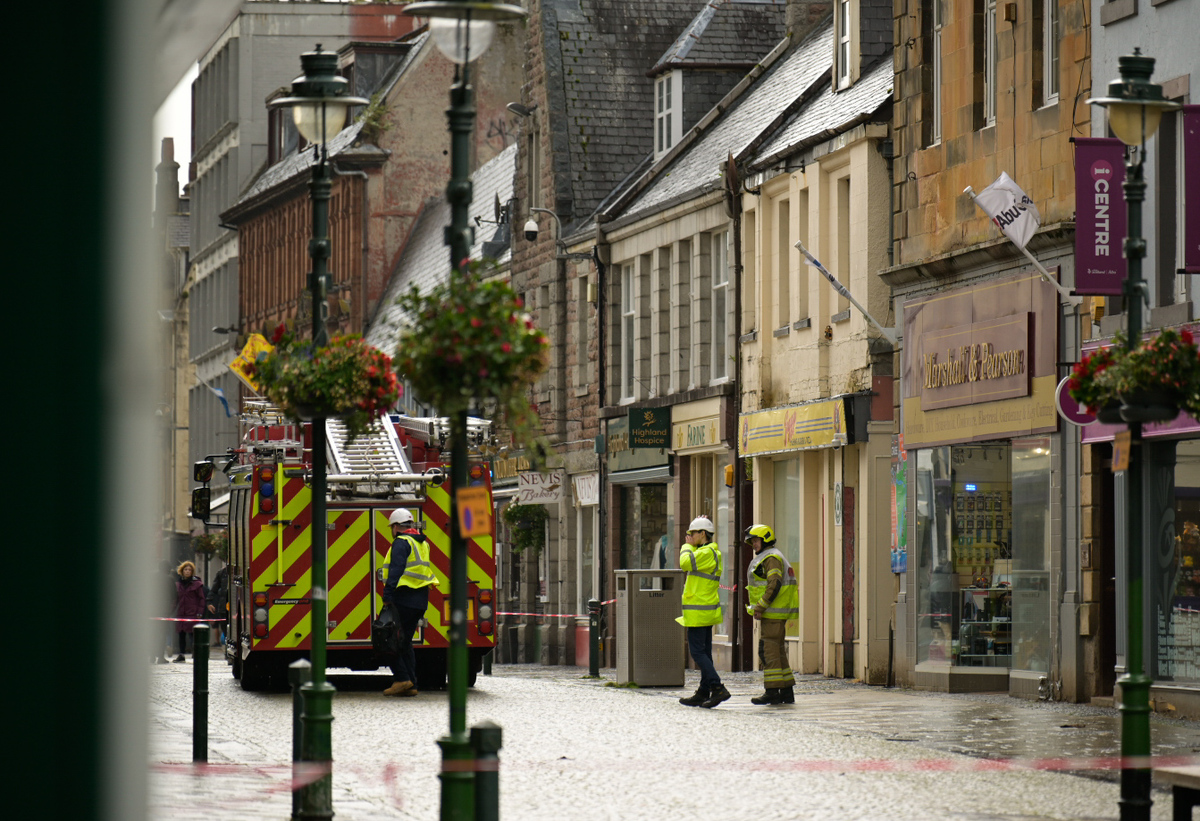 Fort William High Street closed due to Storm Floris danger