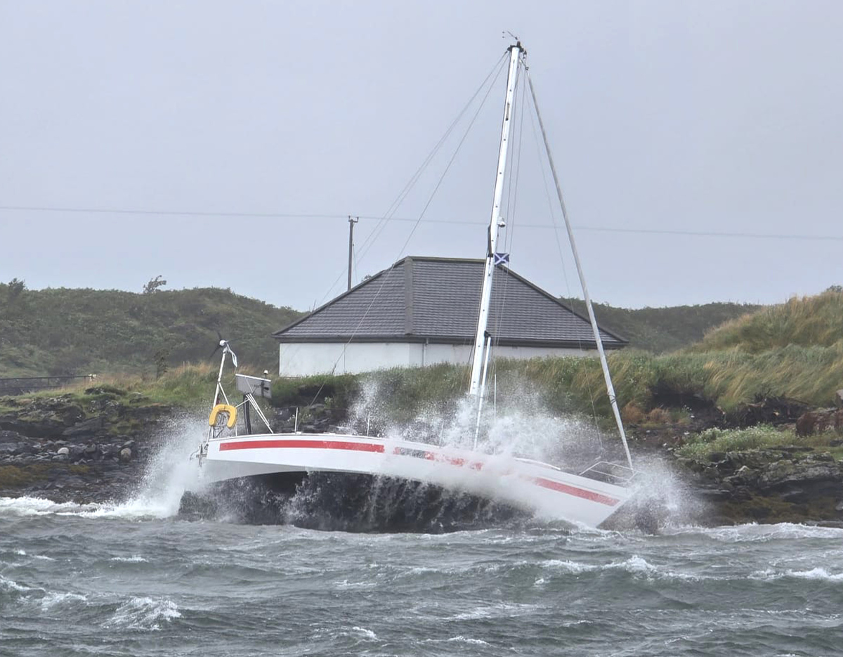no t32 storm floris rnli
