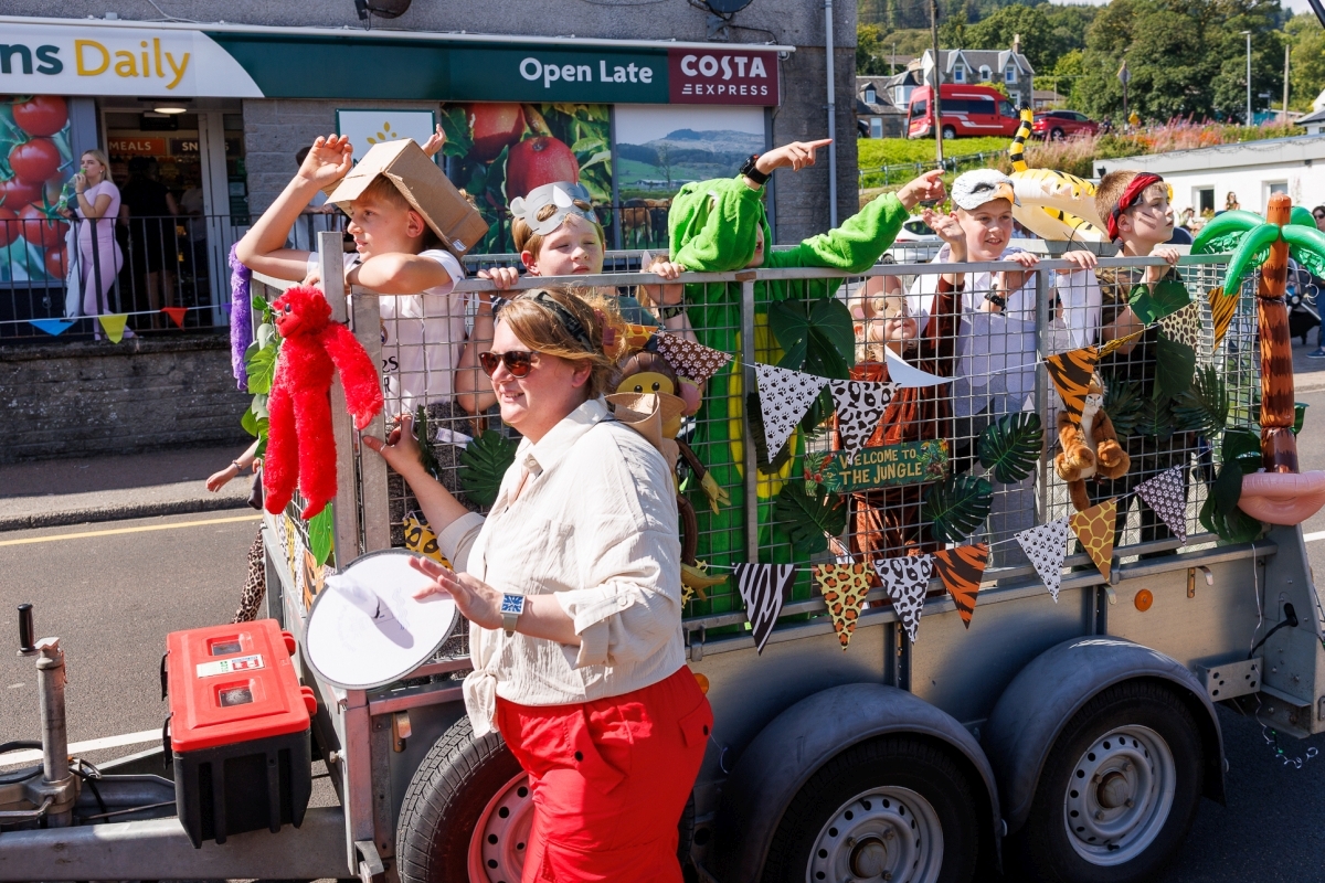 A cage full of jungle animals floats past at Ardrishaig Gala Day. Photograph: Andrew Wallace