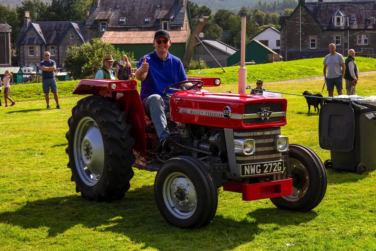 Sunshine and smiles at busy Killin Agricultural Show