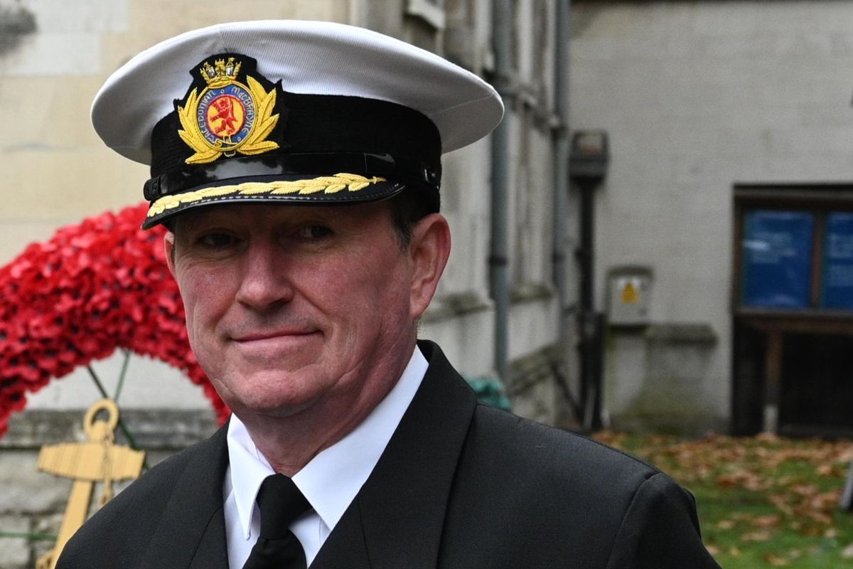 Skye man receives prestigious medal for serving remote island communities