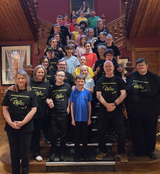 Makaton choir gets M&ograve;d ready