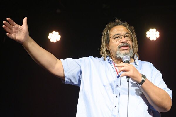 'Scotland Made The World' tour set for Corran Hall stage