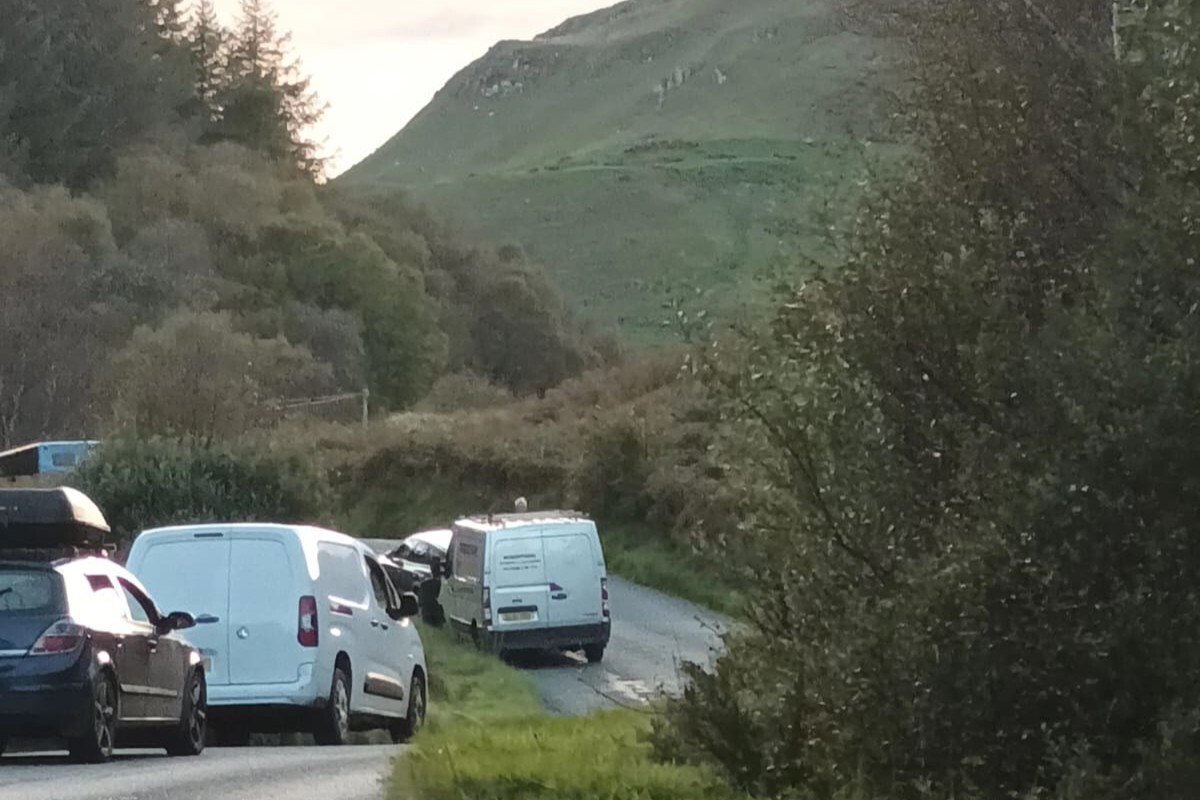 T40 Road to Seil accident 01 web