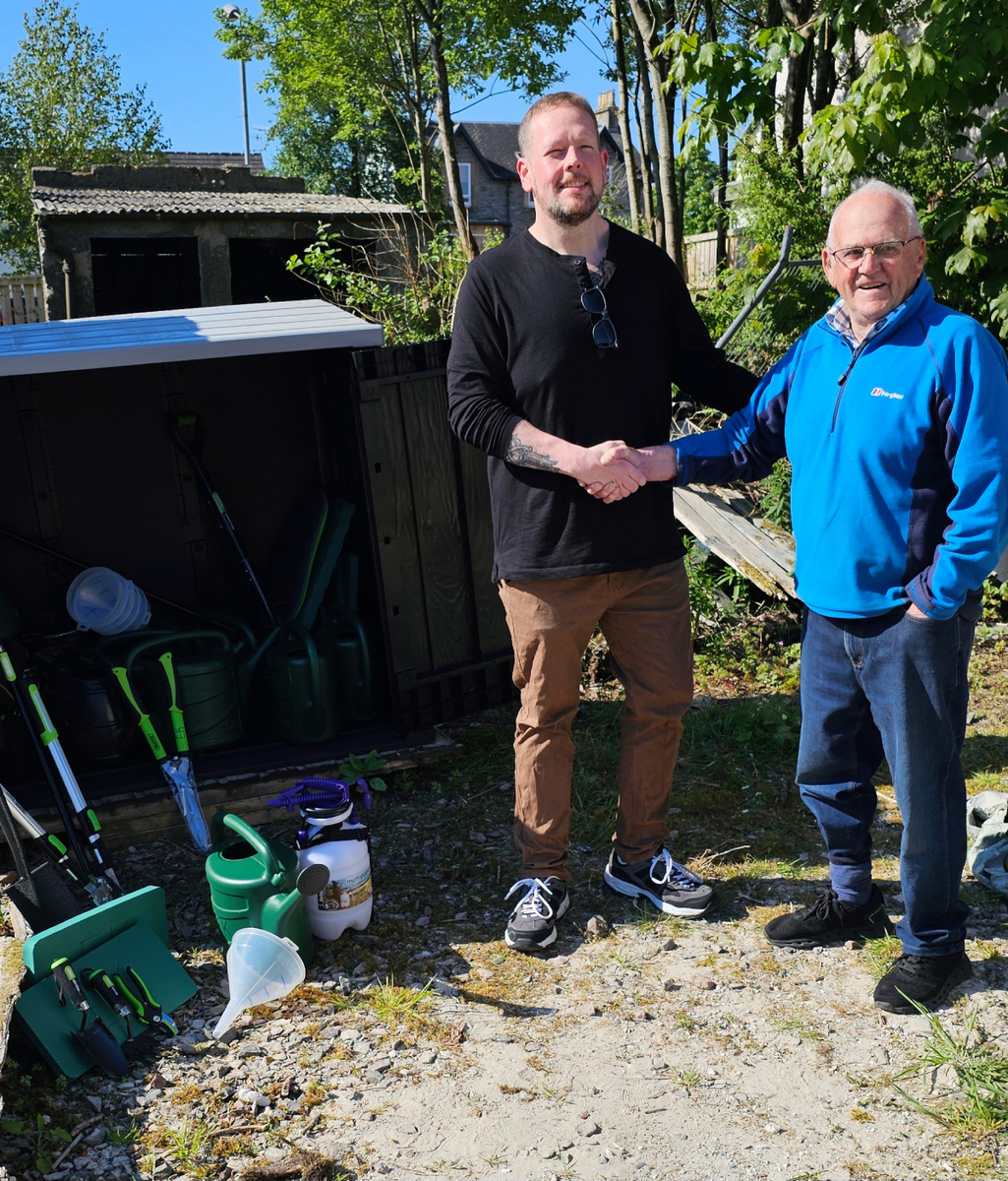 Stuart Drummond (L) and EnviroKirns Stan Ireland