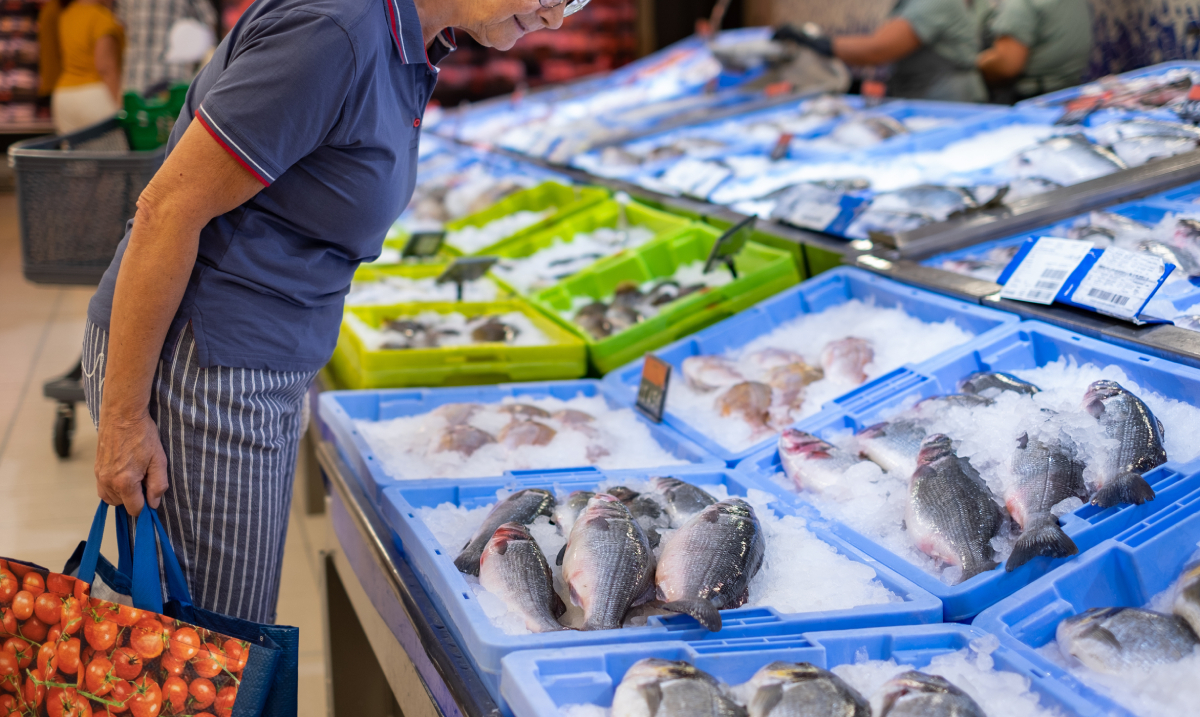 shopping for seafood AdobeStock 530831941 web