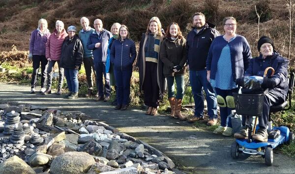 High profile guests visit to hear how Luing's sustainability is growing