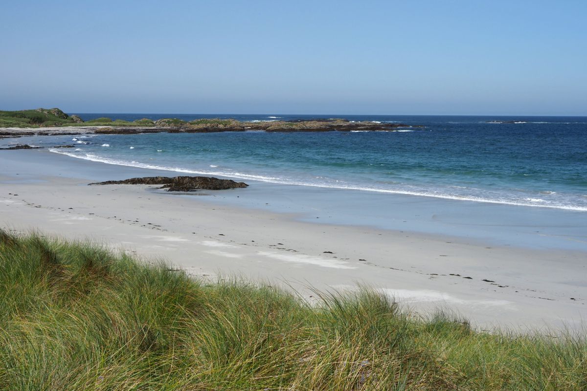 Warning after bomb squad called to detonate device on Tiree