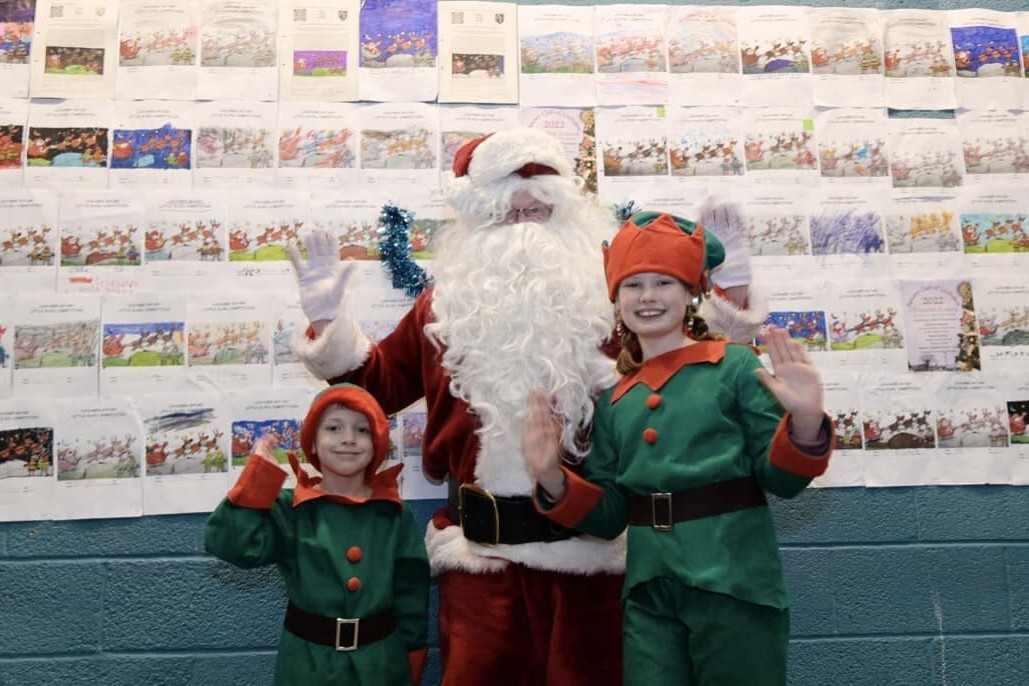 Santa gears up for busy weekend in the Fort