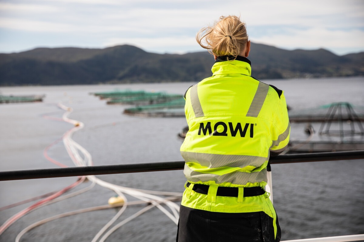 Mowi woman in lifejacket photo Mowi Mowi woman in lifejacket photo Mowi