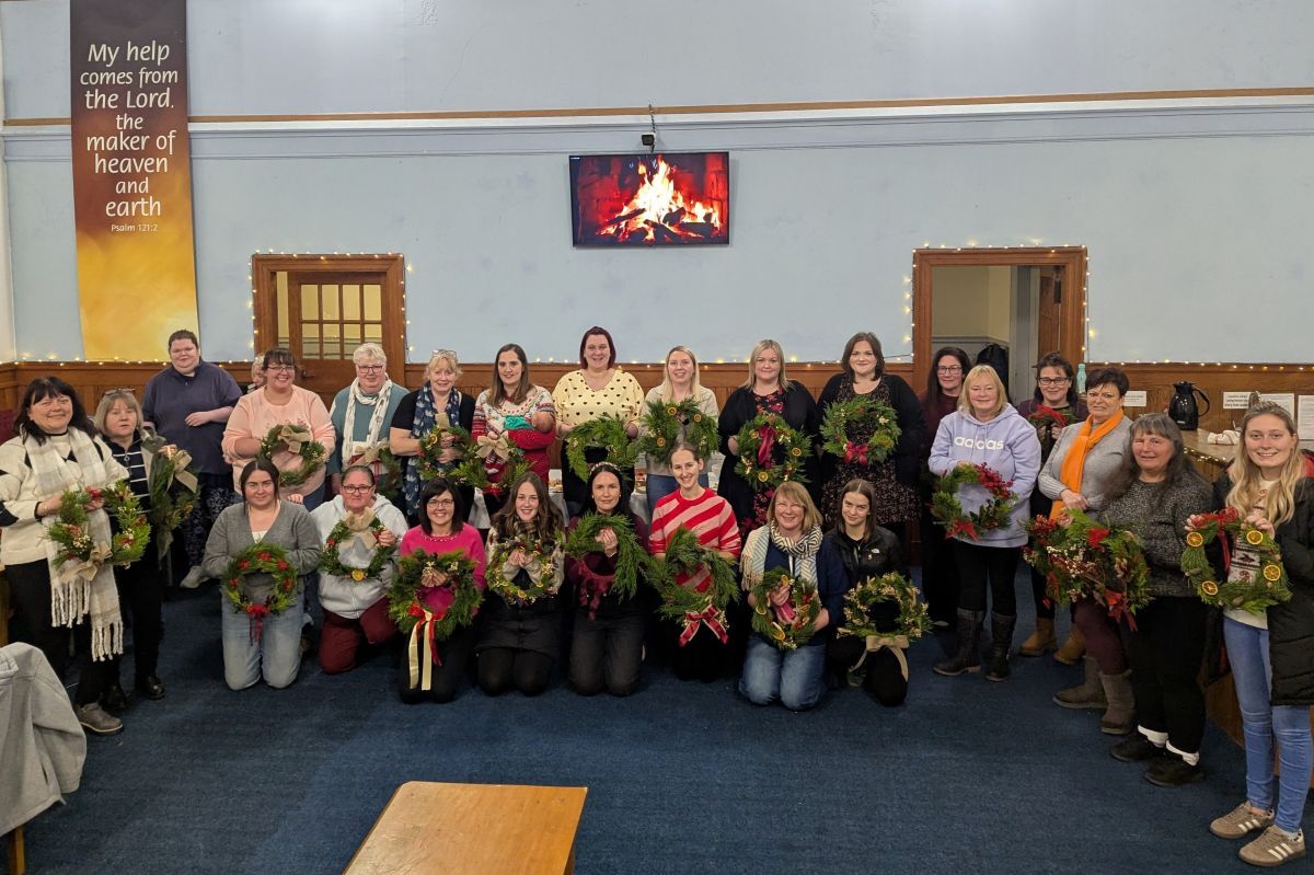 Wreath-makers raise festive funds for Shopper-Aide