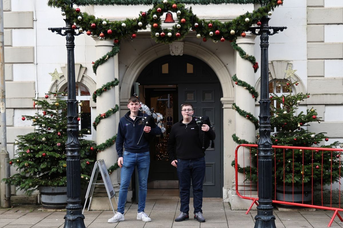 Big turnout boosts Kintyre Schools Pipe Band funds