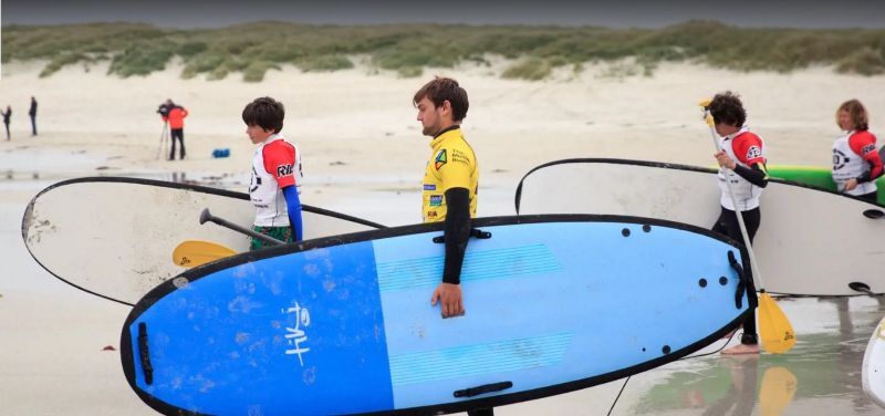 CD ZZWildAboutArgyll01 26Surfing