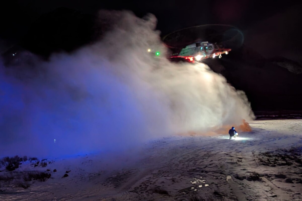 Glen Coe climber gets bus home after dramatic rescue