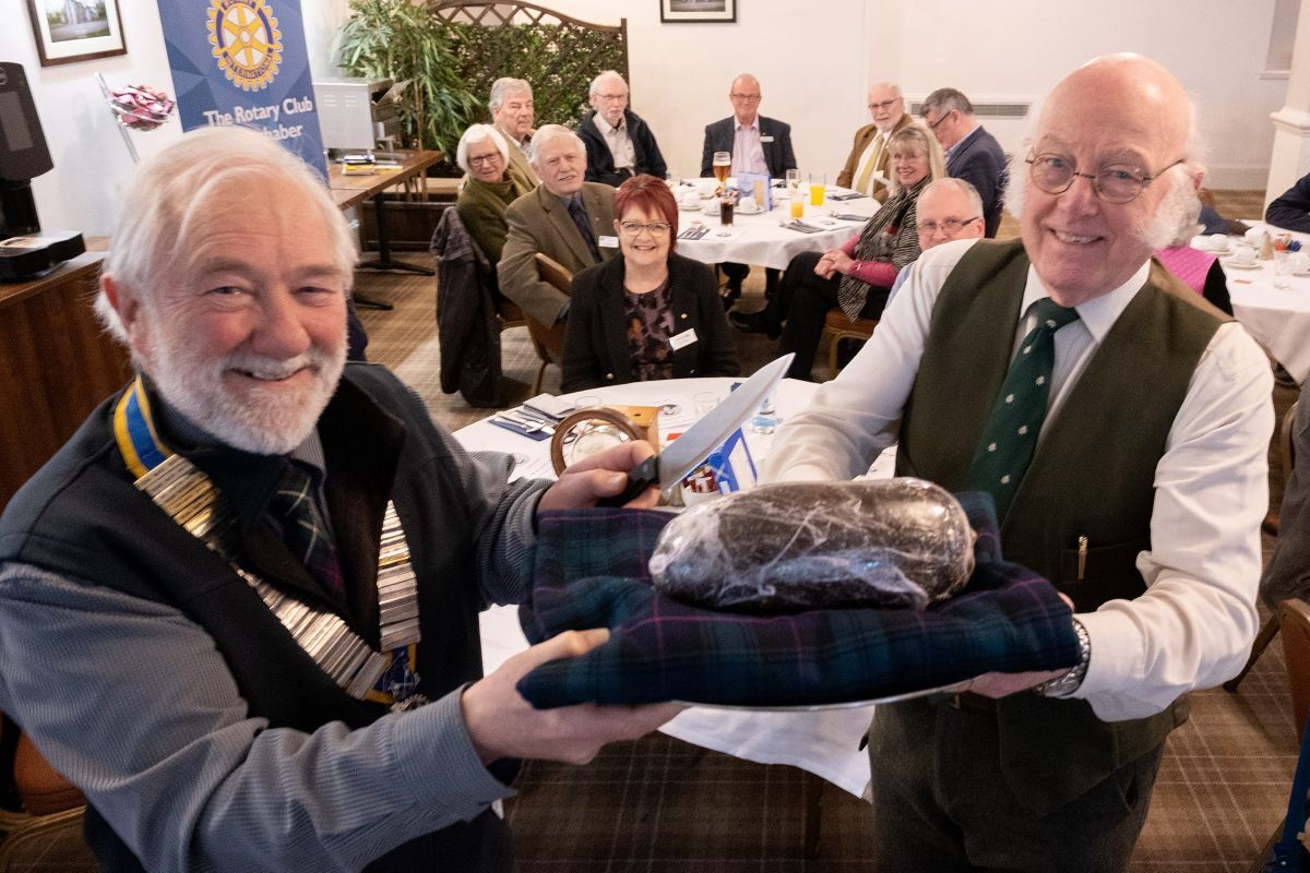 Rantin' Rovin' Rotary members do Rabbie proud