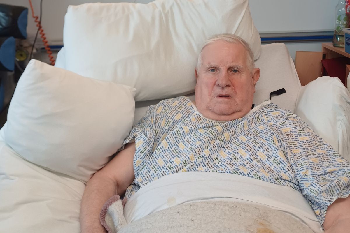 Jim Jepson has been bedblocking in Mid Argyll Hospital for more than four months so far while waiting for a care package to allow him home.