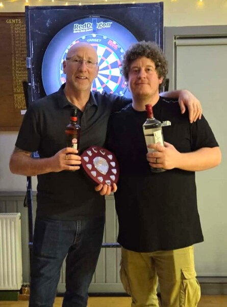 Winner Ruaridh McAulay, right, with runner up Charlie Robertson.