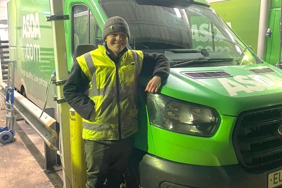 Weathering the storm &ndash; Asda delivery driver clears A82 to help stranded motorists