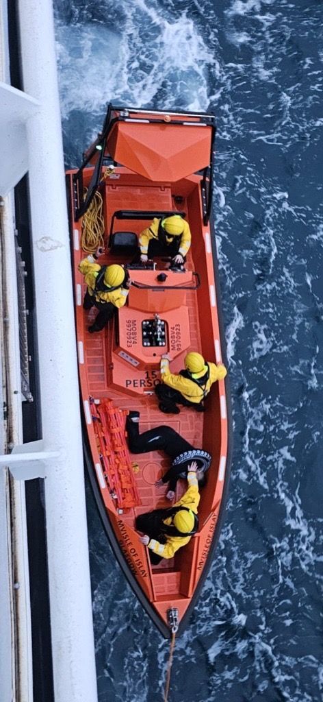 West Coast Today - All Content - WCT - CalMac crew pull off dramatic ...