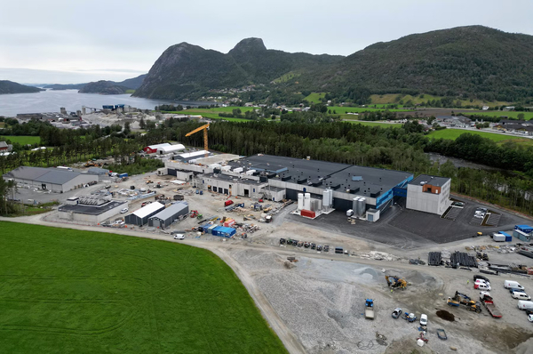 AKVA wins NOK 200m RAS contract for smolt facility