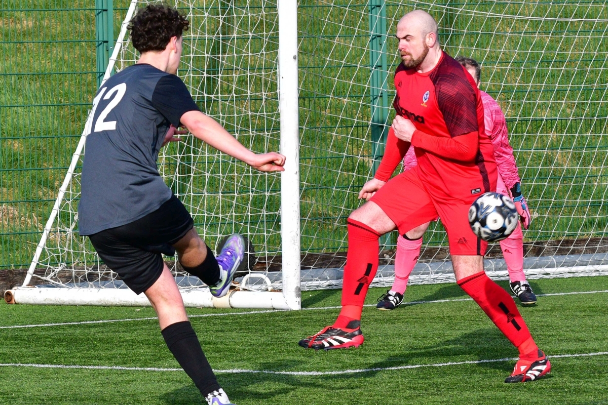 Lochgilphead once again attacks the Port Glasgow goal. Photograph: Andrew Sinclair