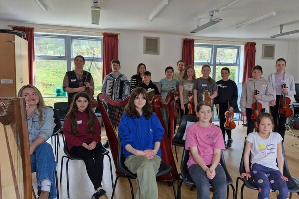 In tune: Arran and Tarbert strike a chord of friendship at F&egrave;is