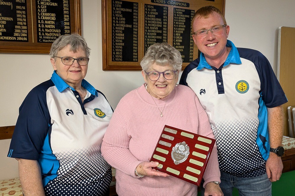 Lochgilphead carpet bowlers clean up at Neil Ward Memorial match