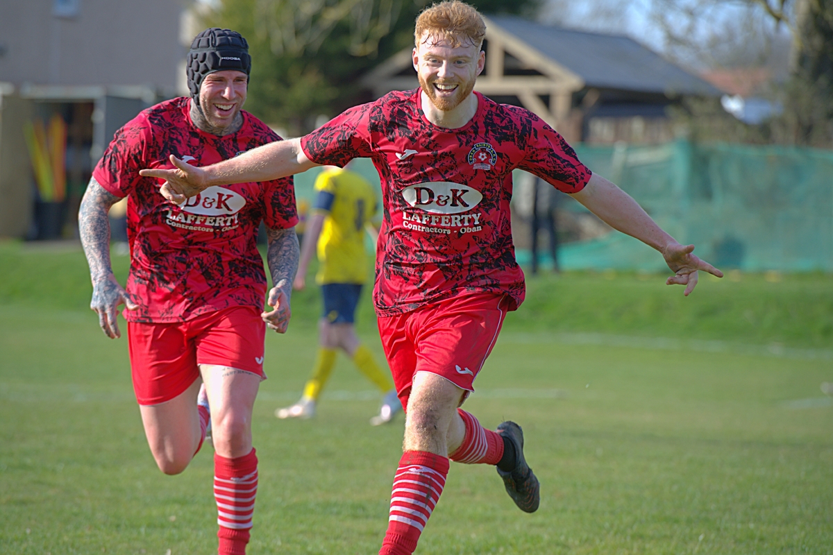 Cracker at the Carrick keeps Saints in poll position