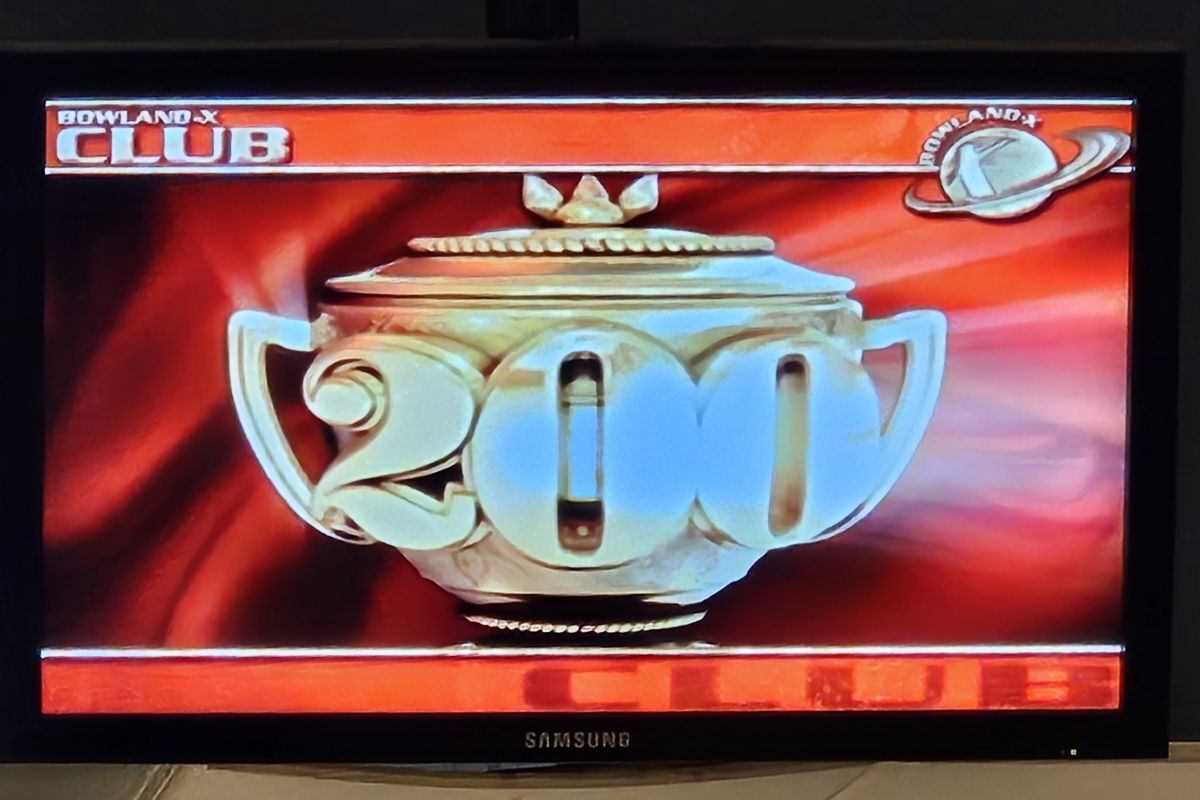 Peaky Bowlers closing in on title in LBS Tenpin Team League