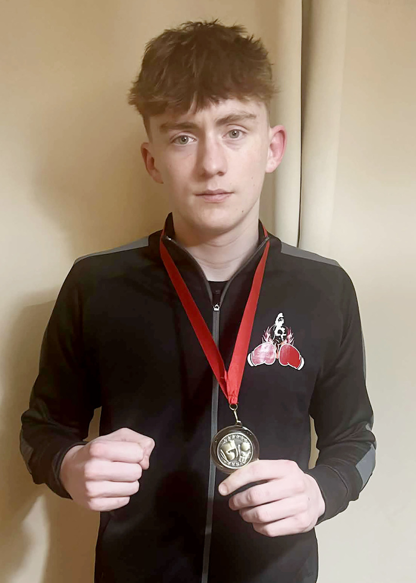 Standing ovation as Alfie takes silver in boxing final