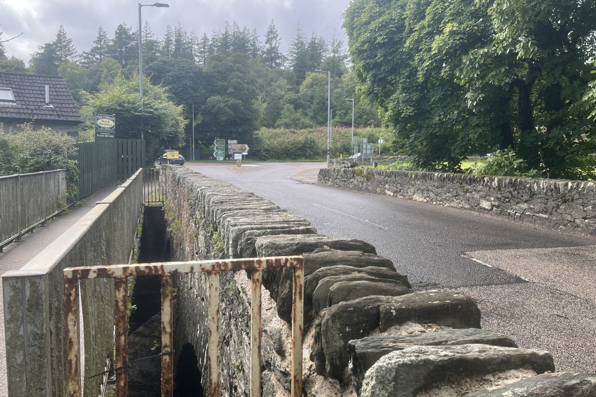Corran roundabout at Lochgilphead and the path towards the Crinan Canal.