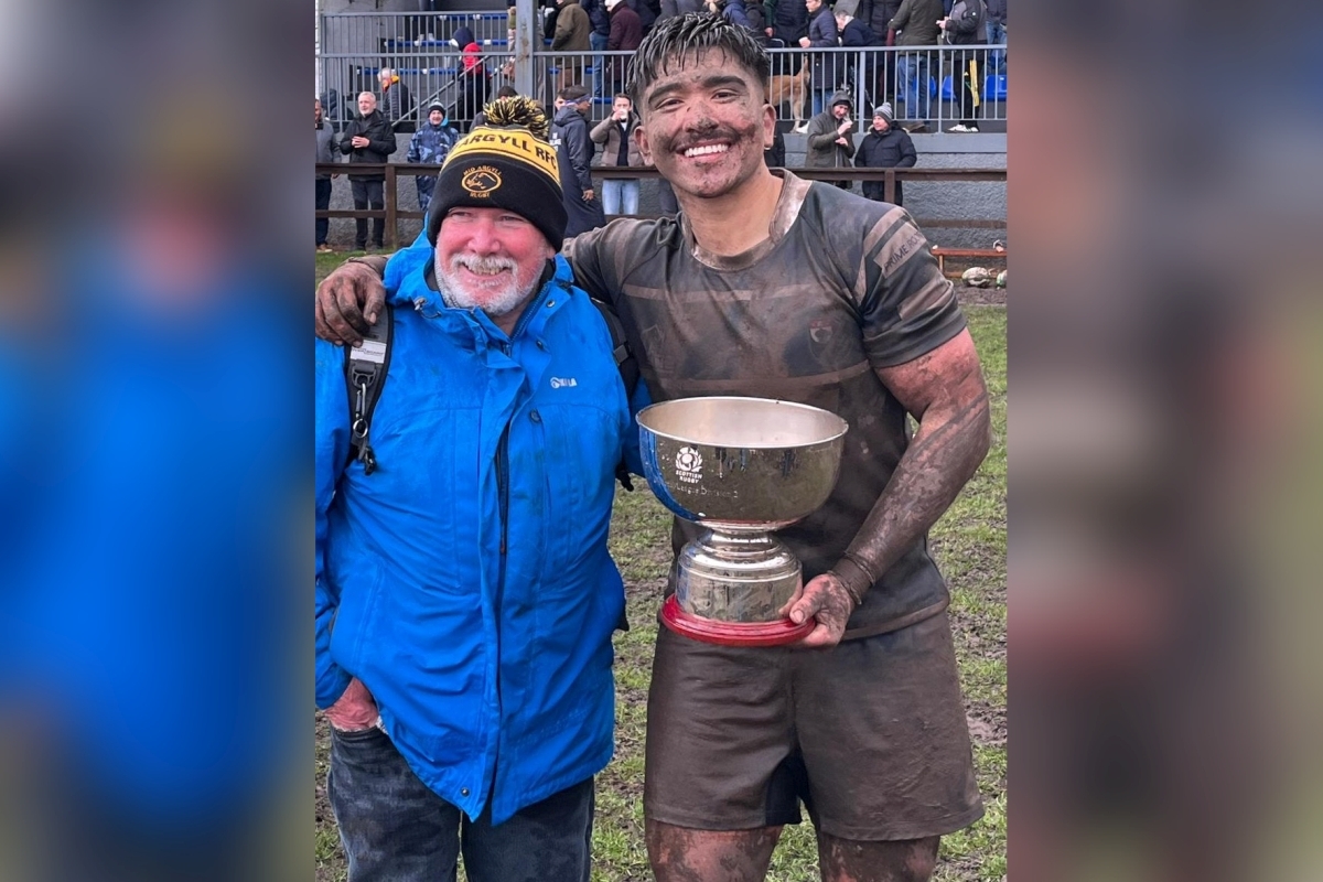 Jamie bounces back to help team win league