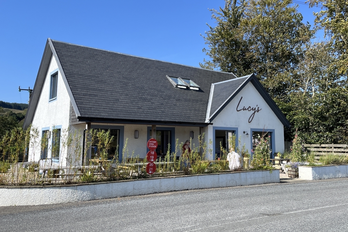 Store seeks drinks licences