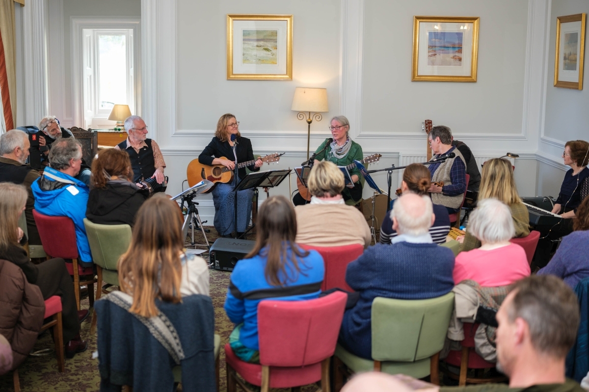 Tuneful evening cashes in for young musicians