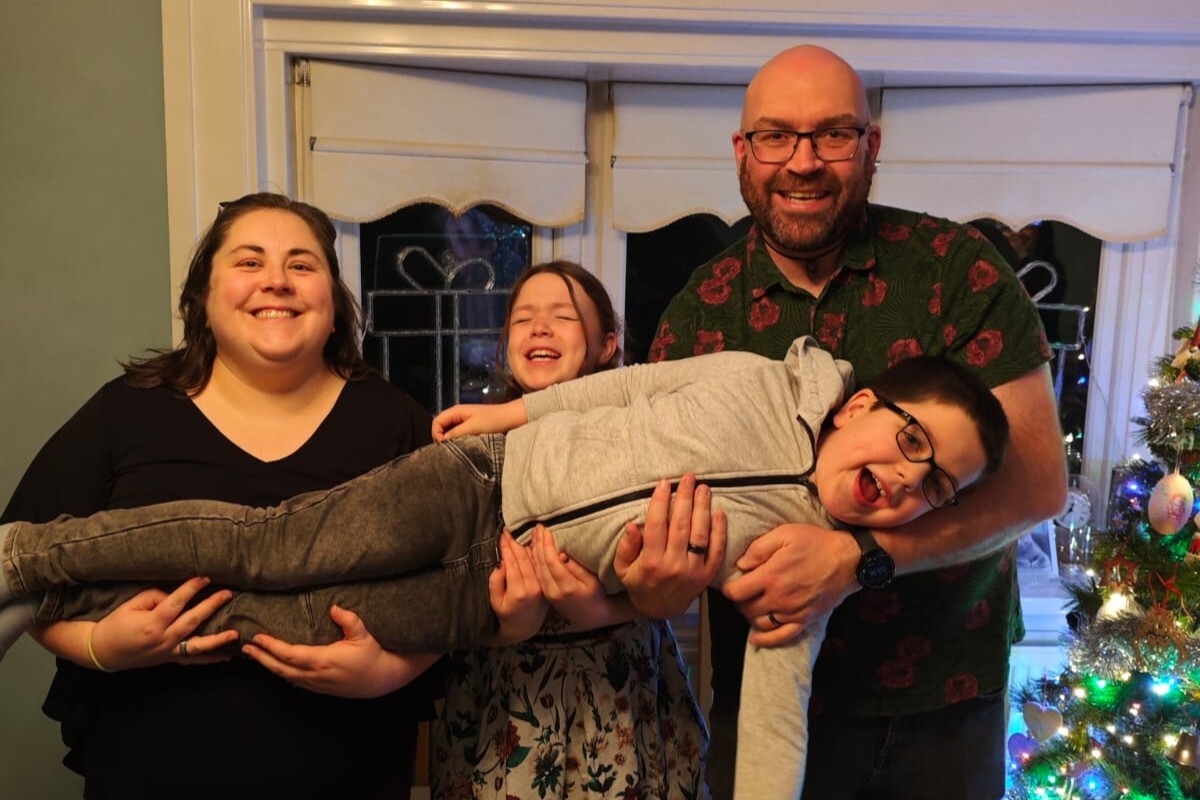 Christmas comes early for Begg family as electricity issue is resolved