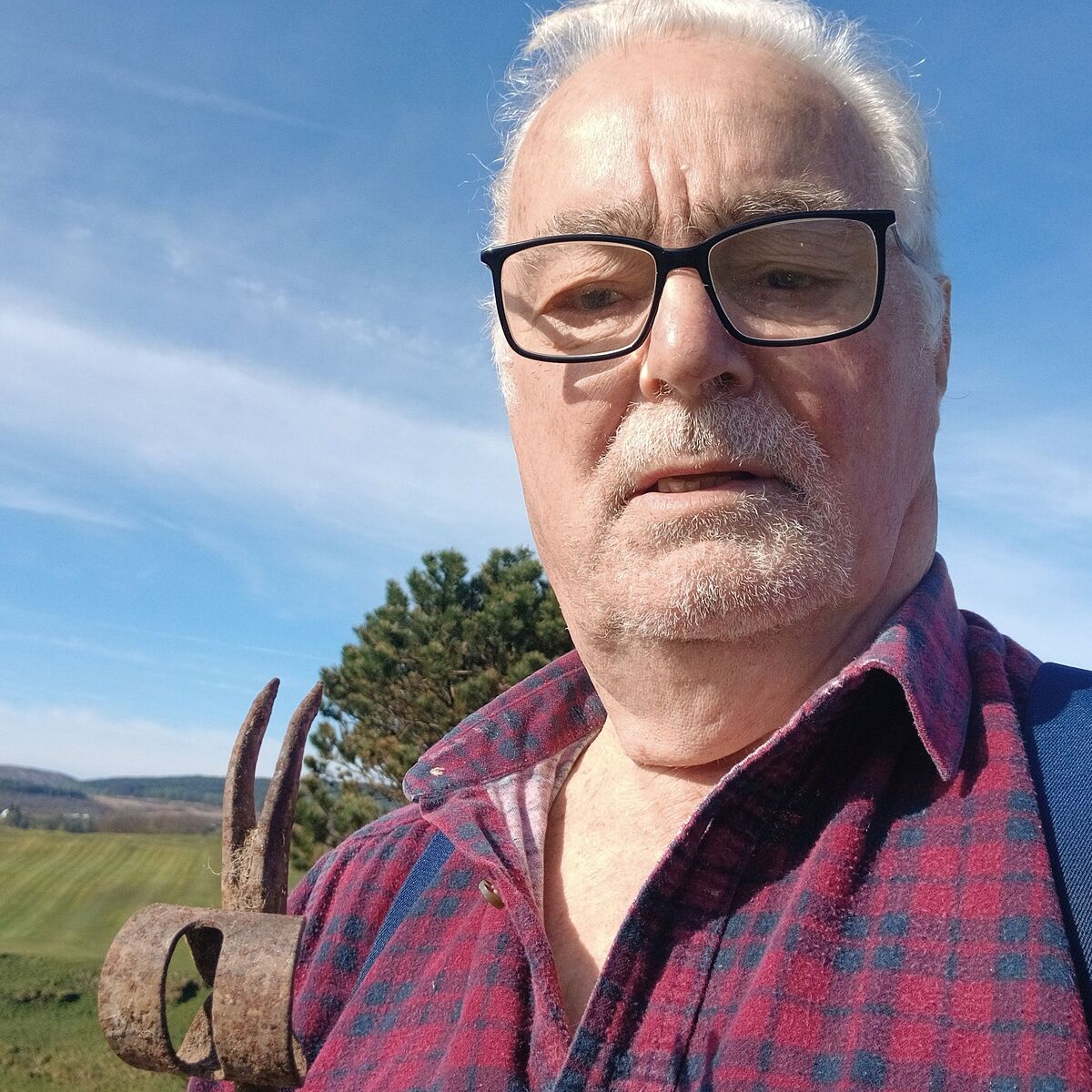 Tobermory greenkeeper celebrates 50 years on the job