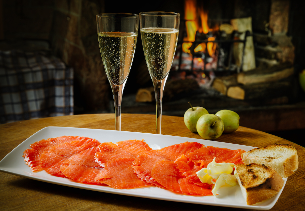 smoked salmon champagne AdobeStock 65210051 smoked salmon champagne AdobeStock 65210051