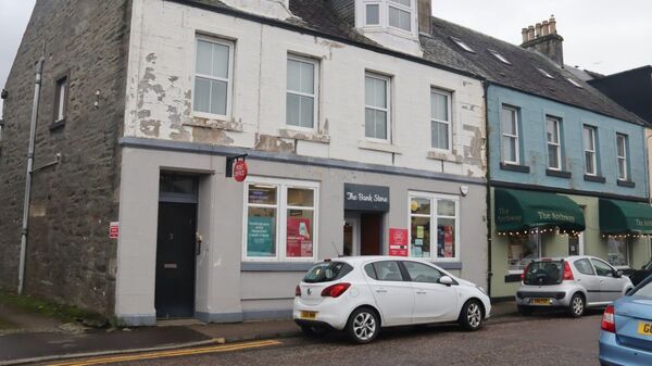Post office owner "worried" yet "prepared" for bank closure