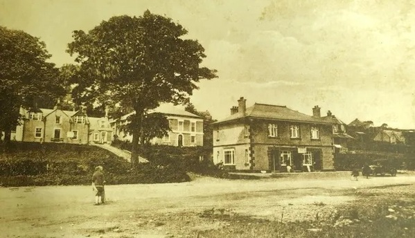 Memories exhibition celebrates Whiting Bay Hall centenary