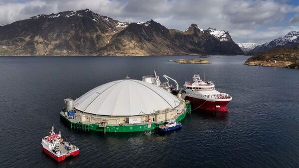 Nordlaks &lsquo;egg&rsquo; receives first salmon